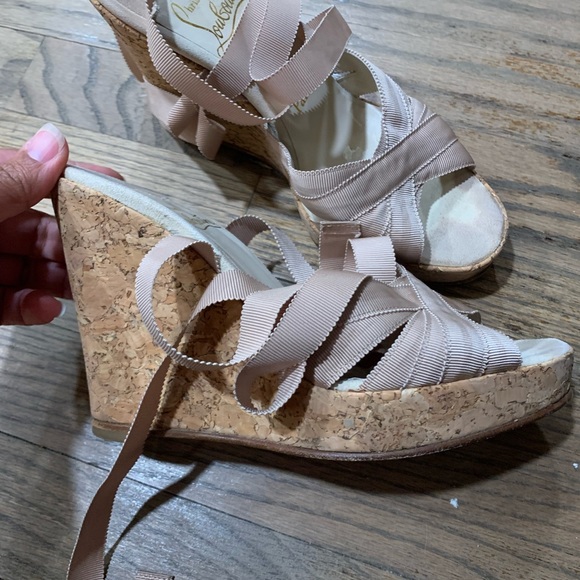 Christian Louboutin - Picture 3 of 3